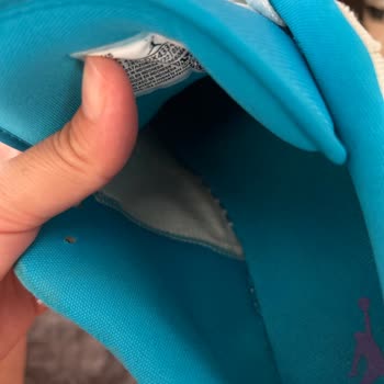 Nike Ayakkabı Tabanından Dolayı Giyilemiyor.