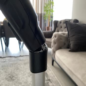 Philips SpeedPro Max Süpürge Kırıldı