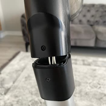 Philips SpeedPro Max Süpürge Kırıldı