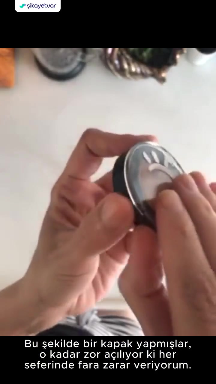 Yves Rocher Ucuz Üretim İçin Kullanışsız Ürün İmalatı! videonun kapak resmi