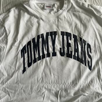 Tommy Hilfiger Kalitesiz Baskı Ve Deformasyon Sorunu