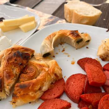 Jolly Tur Yalan Yanlış Bilgi Paylaşıp Tatil Sattılar.