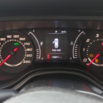 Fiat Marka Aracımın Serviste Tamirde İken Km Yapması.