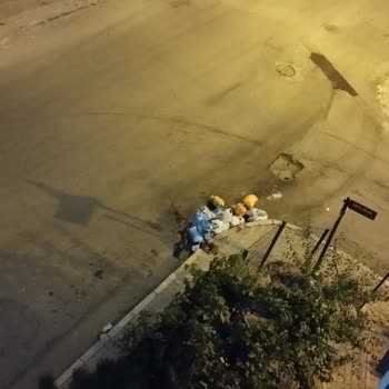 Keçiören Belediyesi Bina Önü Çöp Atılması