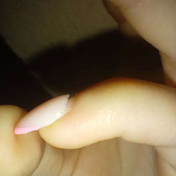 Sema Alkaya Güzellik Merkezi Protez Tırnak İşlemim Kötü Oldu!