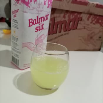 Balmar Süt'ün İçinde Peynir Altı Suyu Gibi Su Çıktı