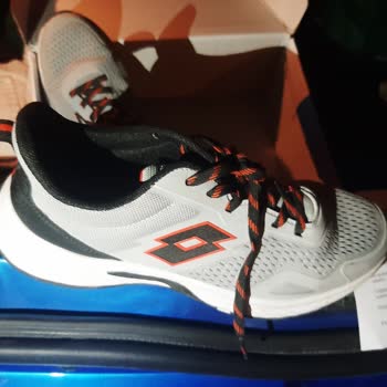 FLO Mağazacılık Ve Lotto Markası