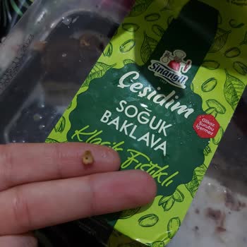 Sinangil Soğuk Baklava İçinden Sert Bir Şey Çıktı