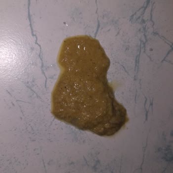 Liva Marka Tavuklu Kedi Maması Kötü Kokuyor