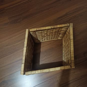 IKEA Hasır Sepetin Altının Olmaması