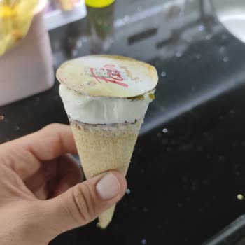 BİM'de Tarihi Geçmiş Dondurma Satılıyor