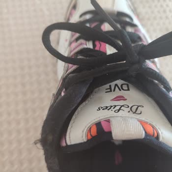 Skechers Ürün Hatasının Arkasında Durmuyor