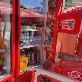 Coca-Cola Dolaplara Kapak İade Almıyor İadeleri Yarı Fiyatına Alıyor