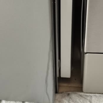 Brand New Beko Cooker Color Fading on Burner Caps, Low Quality