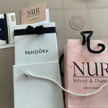 Nur Silver & Diamond'un İnternetten Satılan Pandora Bilekliği