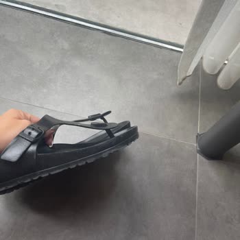Birkenstock Terlik İlk Giyişte Bozuldu