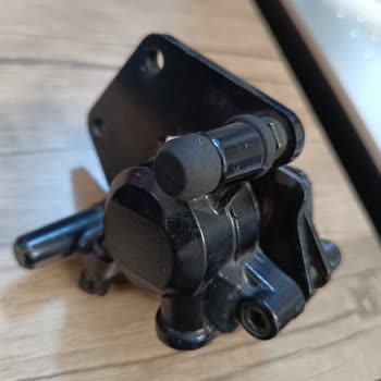 Arora ZRX 200 Motosikletimde Garanti İçinde Olup Kronik Arka Fren Ve Egzoz Ses Sorunu