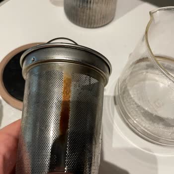 Grundig Çay Makinesi Demliği Paslanıyor