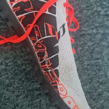 Adidas Marka Halı Saha Ayakkabı Açılma