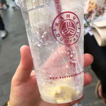 Kahve Dünyasında Koca Bardak Süt İçtim