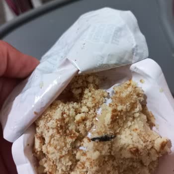 BİM'den Aldığımız Süt Burgerde Çıkan Yabancı Madde