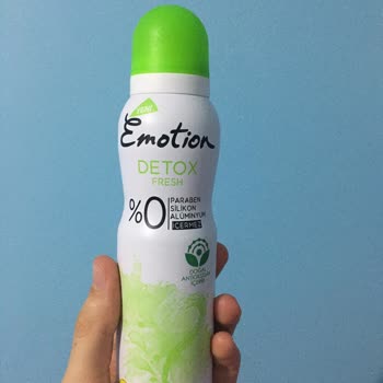 Emotion Deodorant Alerji Yaptı.