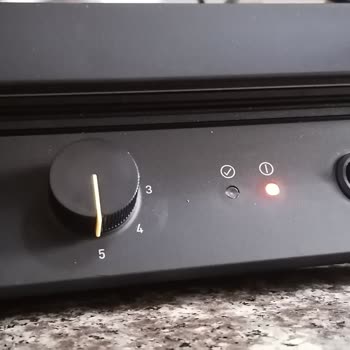 Vatandan Alınan Grundig Tost Makinesi