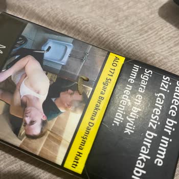 Starbucks Toz Kahve Karışımından Kurtçuk Çıktı