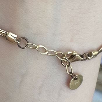 İkincielaltinlar (Instagram) Şeref Han Viyana Kuyumcu Hasarlı Ve Kalitesiz Ürün Satışı!