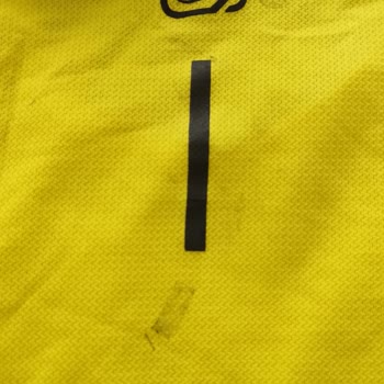 Decathlon'dan Aldığım Ve Yıkadıkça Lekelenen T-shirt