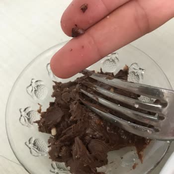 Ülker Çokokrem Kahvaltılıktan Çıkan Fındık Kabuğu