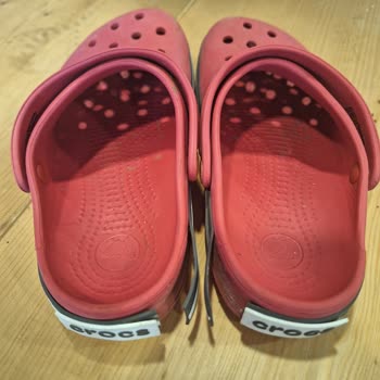 Migros'tan Aldığım Crocs Terliklerinde Açılma Problemi