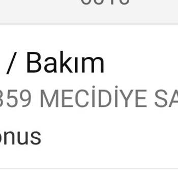 Emotion Roll-on Şişesinin Yarısı Kapak Açılması Sonucu Üzerime Döküldü.