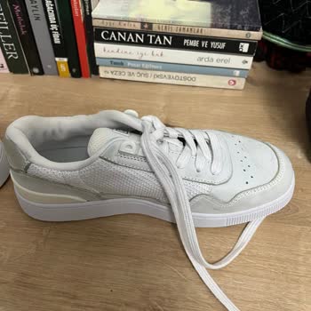 Lacoste Tek Yıkamayla Çöp Olan Ayakkabı