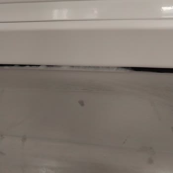 Beko Derin Dondurucu Elektrik Çarpıyor Buzlanma Yapıyor