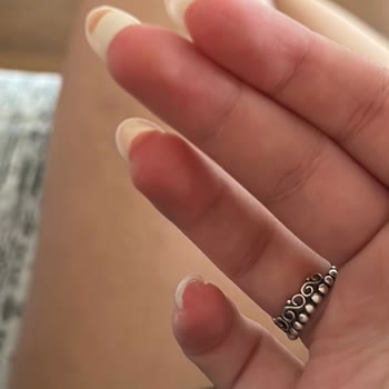 Aleyna Ayata Nail Studio Kötü Ve Özensiz Tırnak Ve Üslup!