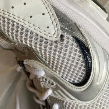 New Balance Ve SuperStep Markalarının İnceleme Sorunu