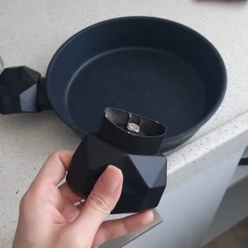 Karaca Züccaciye Karacanın Ürünlerinin Hem Kötü Çıkması Hem De İlgisizliği