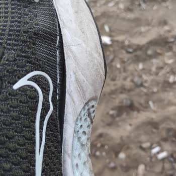 Kalitesiz Nike Koşu Ayakkabısı