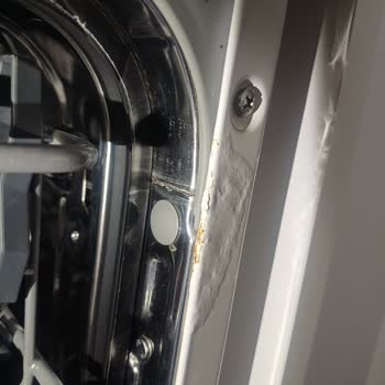 Beko 4004 Model Bulaşık Makinesinde Sepet Paslanması