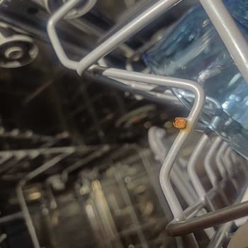 Beko 4004 Model Bulaşık Makinesinde Sepet Paslanması