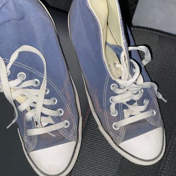 Bursa Koray Spor'dan Alınan Converse Ayakkabının 40 Günde Renk Atması