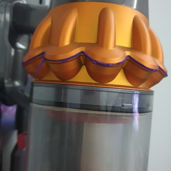 Dyson V15 Şarjlı Süpürge Koku Sorunu