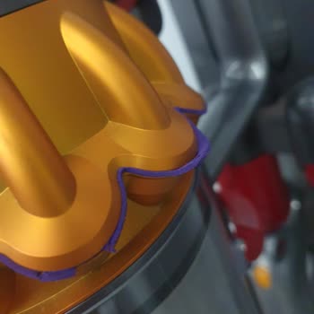 Dyson V15 Şarjlı Süpürge Koku Sorunu