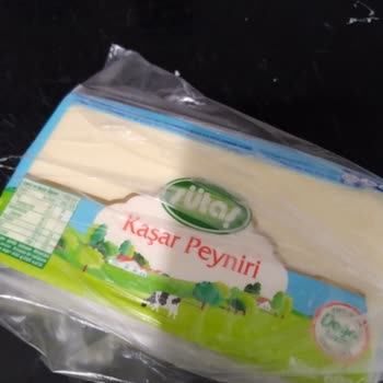 Sütaş Kaşar Peyniri Kimyasal Koku Ve Tat
