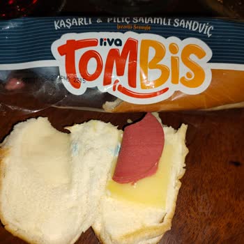 Tombiş Küflenmiş Sandviç BİM Farkı İle.