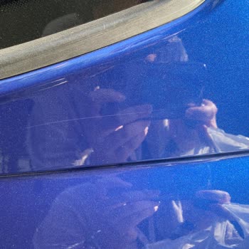 Autoclub Arabamı Yıkarken Çizdi