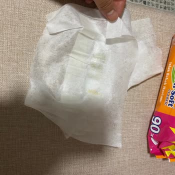 Fresh'n Soft Bebek Islak Mendili İçinden Yabancı Cisim Çıkması