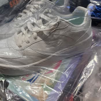 Skechers Sport Court-92 İllustrious Kadın Beyaz Ayakkabı Çatladı!