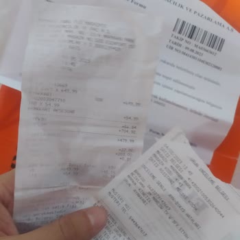 FLO Mağazası Kinetix Marka Ayakkabıda 3 Aylık Kullanımda Oluşan Hasar